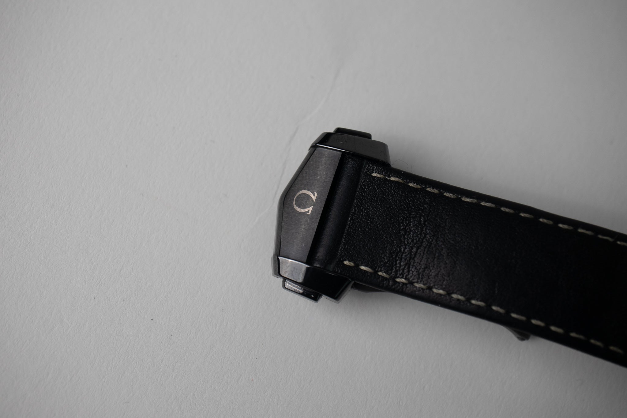 Omega Speedmaster Dark Side of The Moon Pitch Black