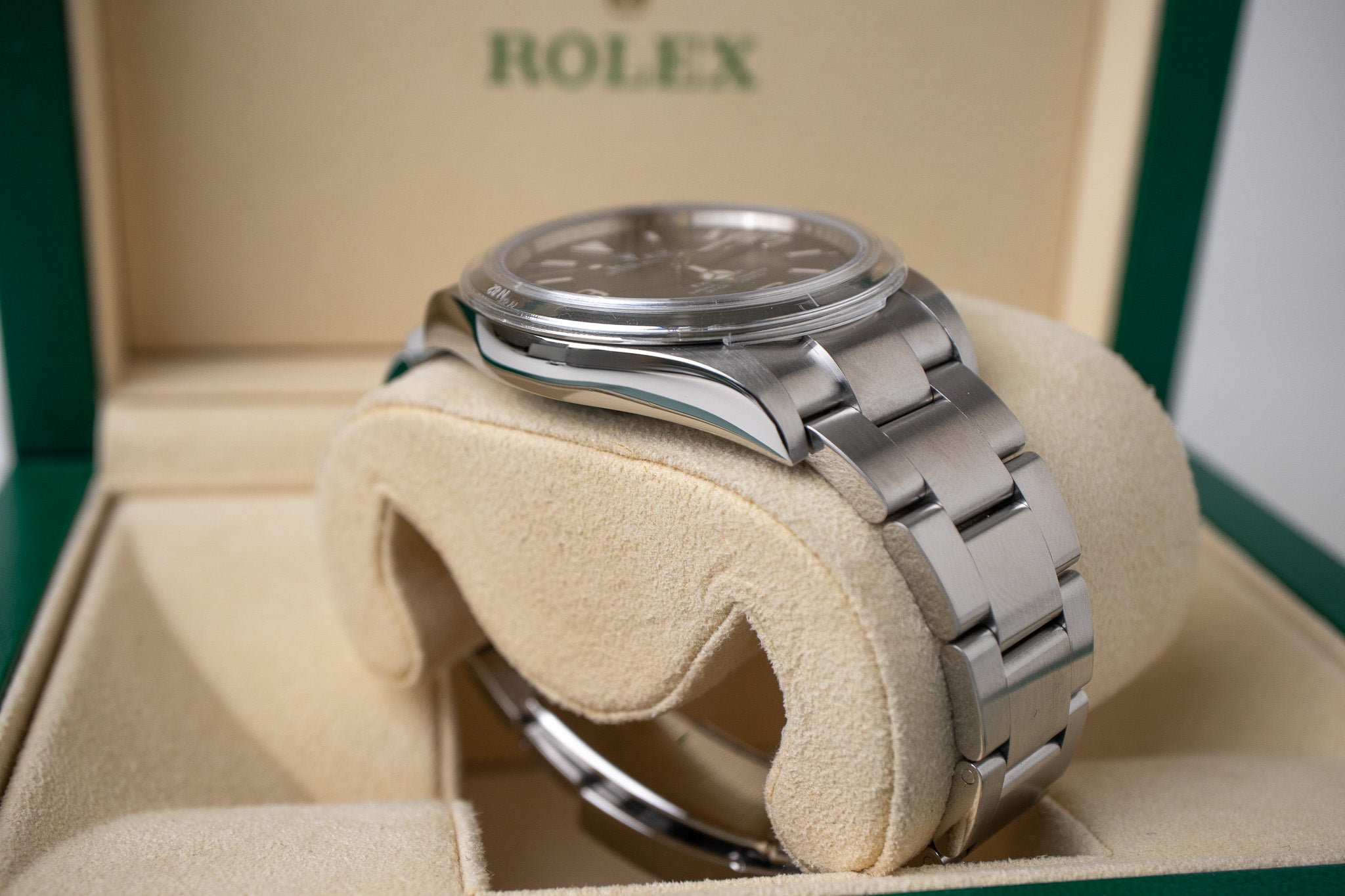 Rolex Explorer I 214270