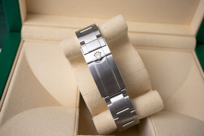 Rolex Explorer I 214270