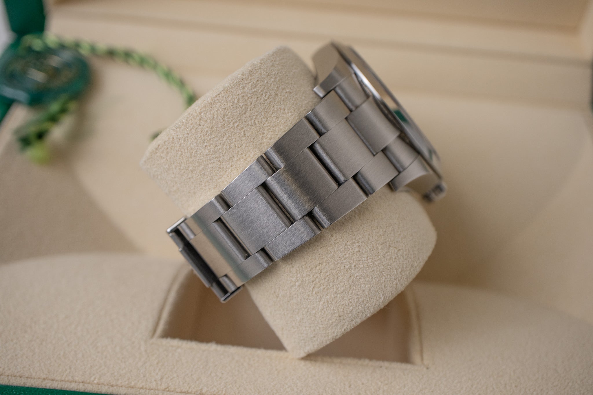 Rolex Explorer I 214270