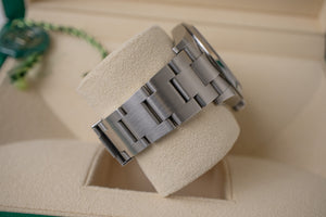 Rolex Explorer I 214270