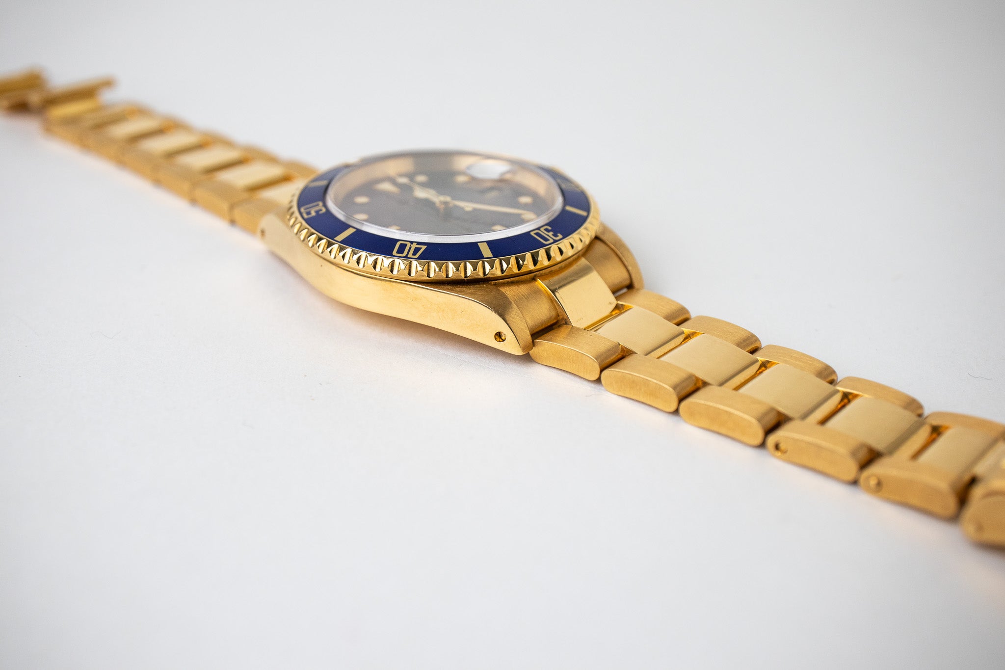 Rolex Submariner 16618 18K YG Purple Dial