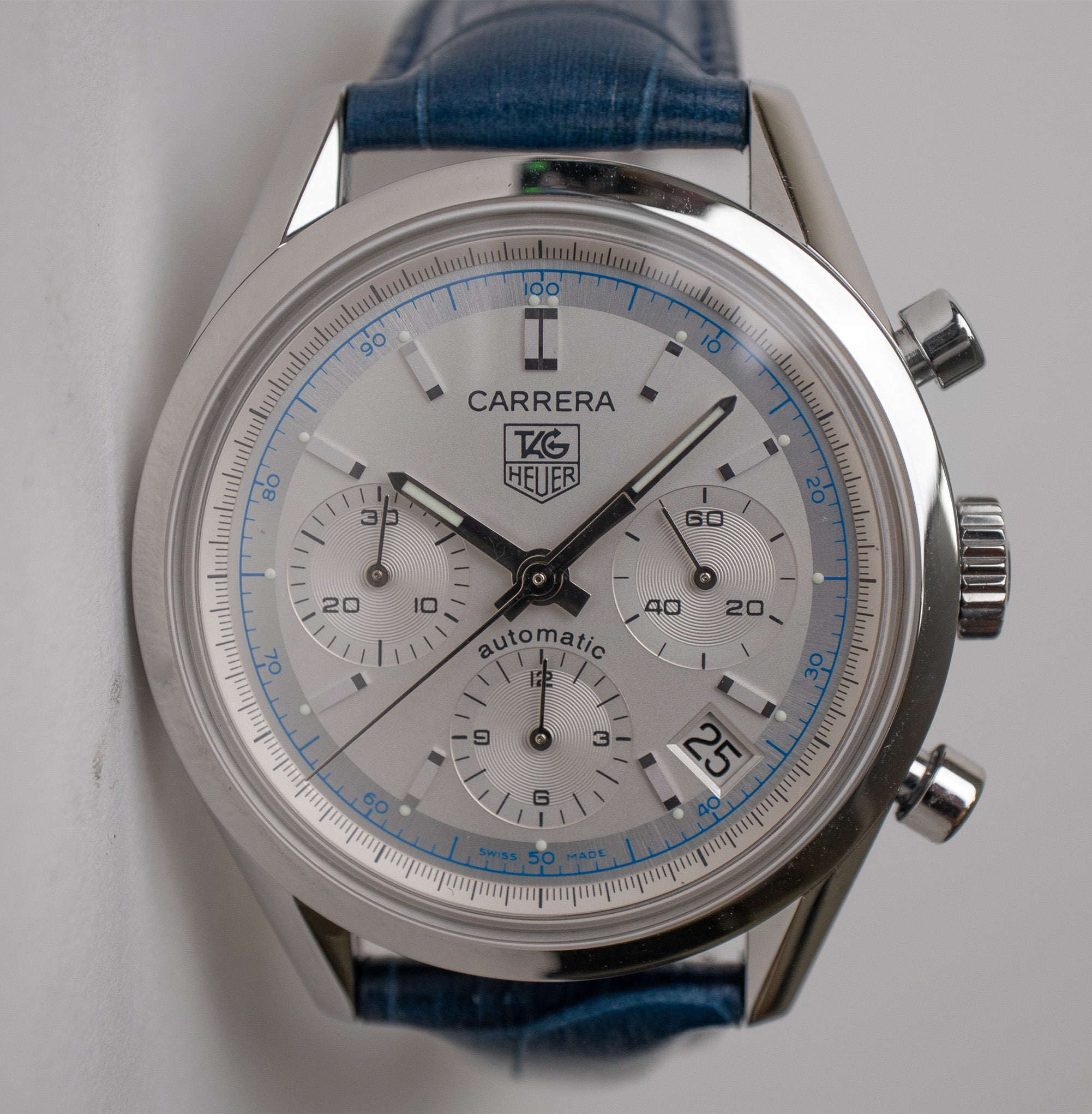Tag deals heuer cv2110