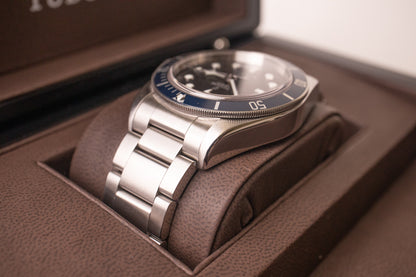 Tudor Black Bay 79220B