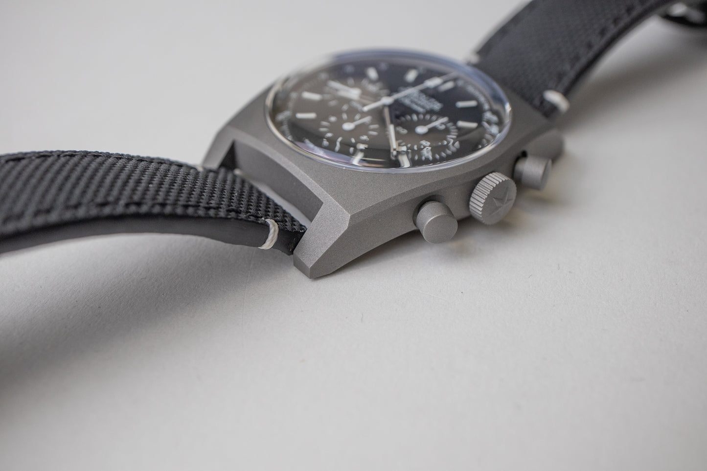 Zenith Chronomaster Revival Shadow 97.T384.4061/21.C822 Titanium