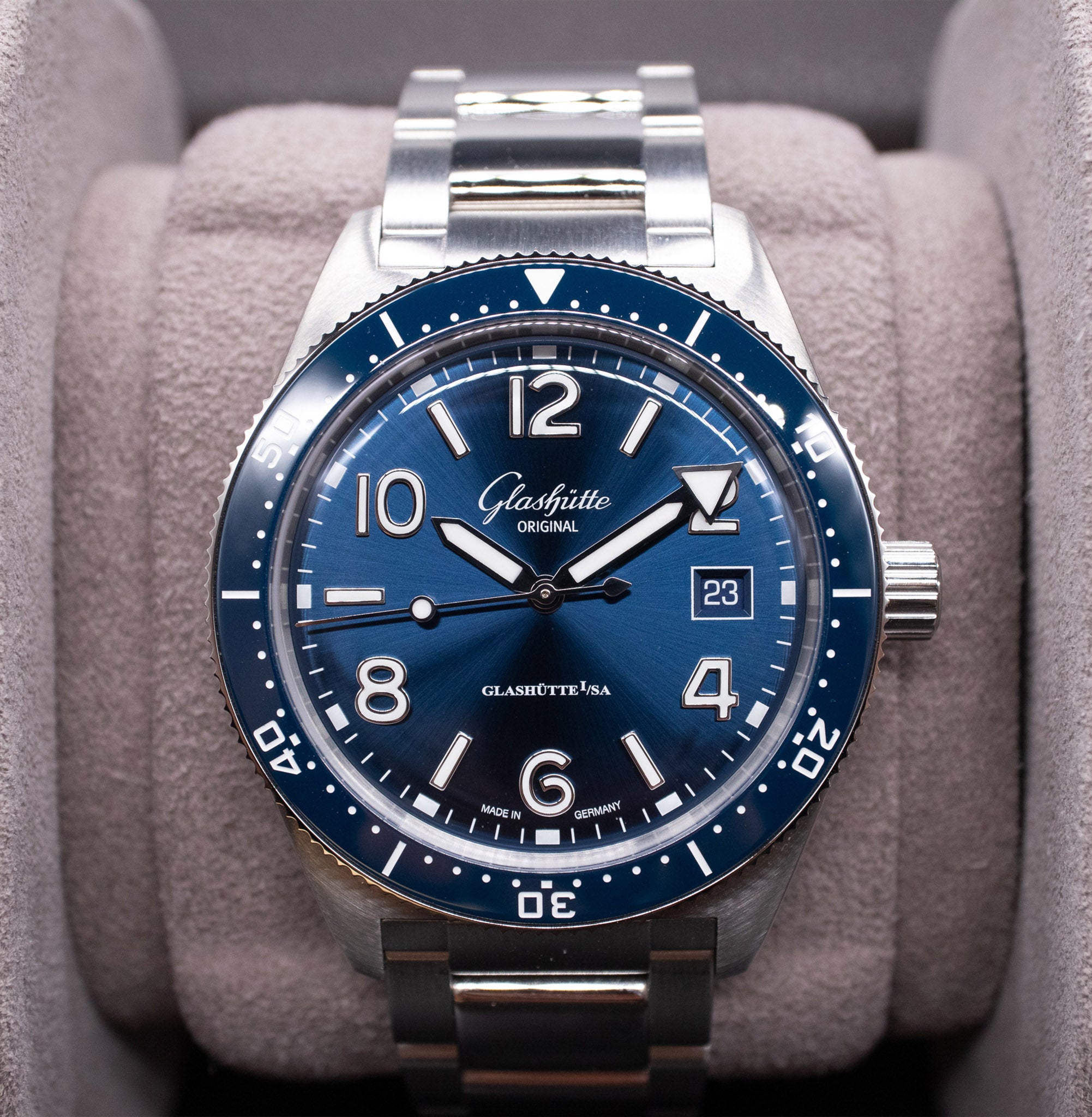 Pre Owned Glashutte Original Spezialist SeaQ 1969 Blue Watch 1 39