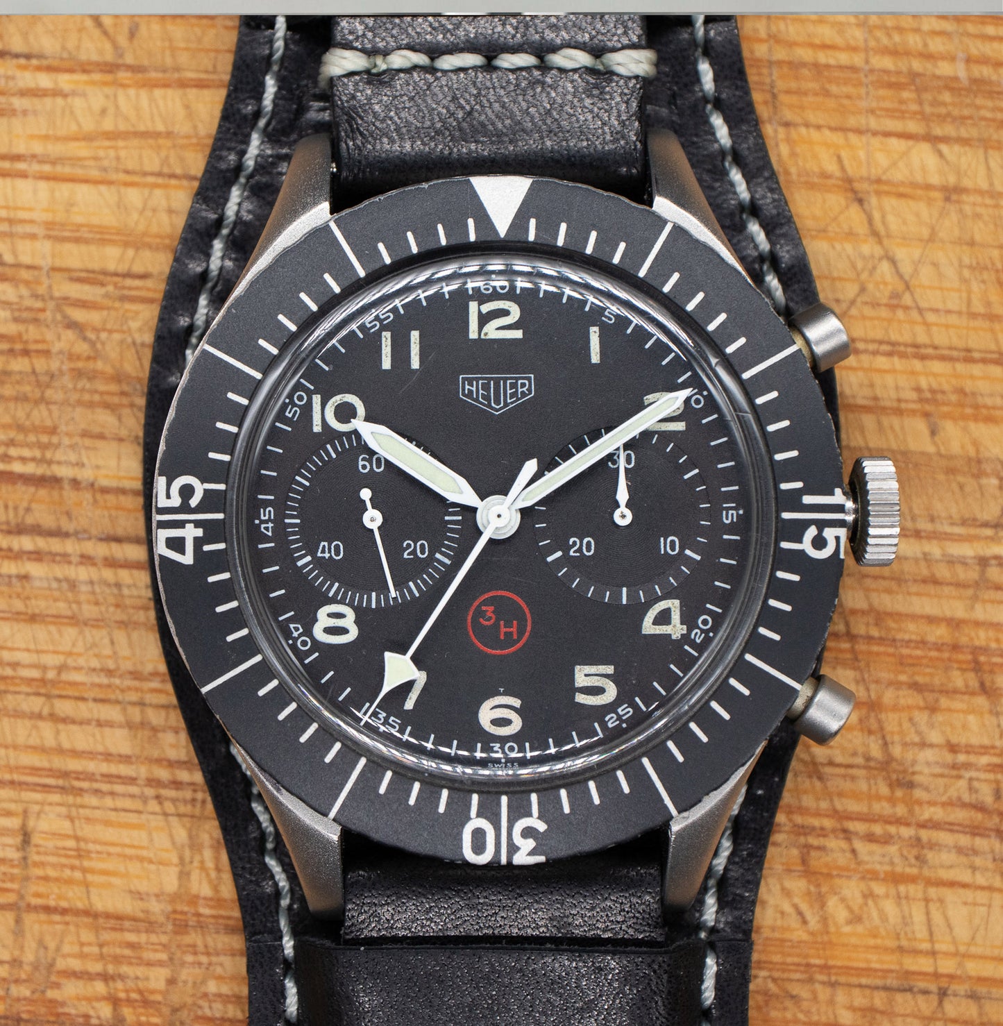 Pre-Owned Heuer Bundeswehr Bund 1550 SG (3H/T)