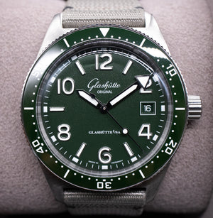 Pre-Owned Glashutte Original SeaQ 1-39-11-13-83-34 Green
